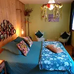 Couette-café D'hôtes&spa Le Relais De La Cavayere 4*