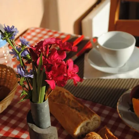D'hotes & Le Relais De La Cavayere Bed & Breakfast *
