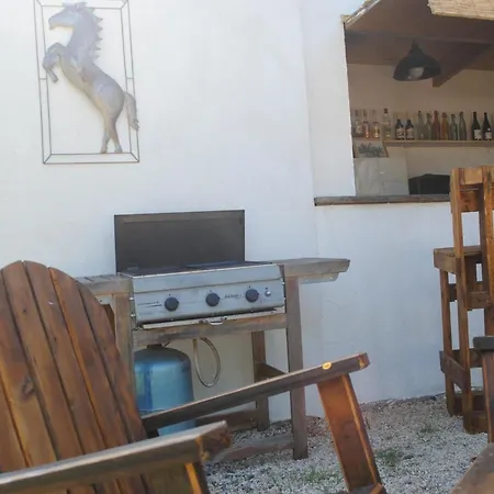 D'hotes & Le Relais De La Cavayere Bed & Breakfast