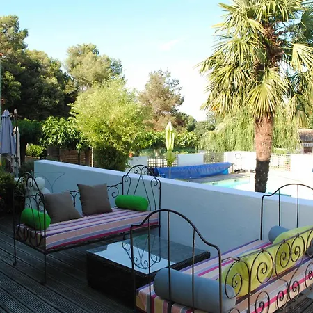 D'hotes & Le Relais De La Cavayere