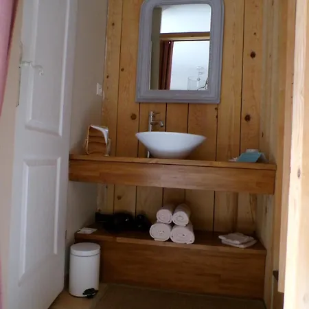 D'hotes & Le Relais De La Cavayere