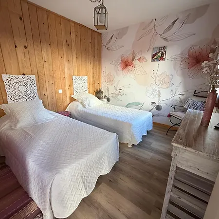 Le Relais De La Cavayere - D'hôtes Avec Spa&sauna - Parking Privé Ferme Bed and breakfast
