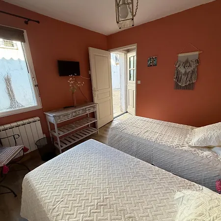 Le Relais De La Cavayere - D'hôtes Avec Spa&sauna - Parking Privé Ferme Bed & Breakfast 4*