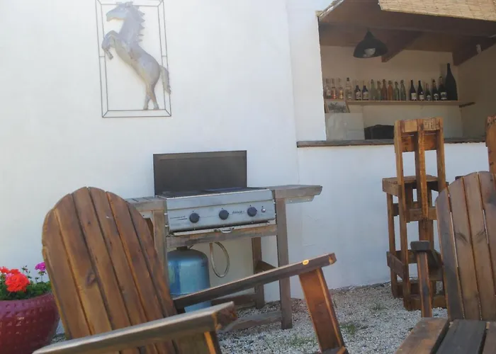 Le Relais De La Cavayere Nocleg ze śniadaniem