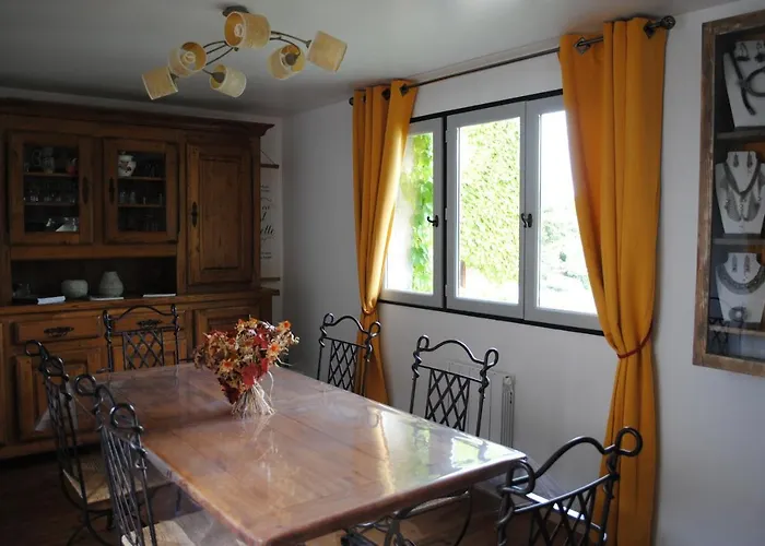 Le Relais De La Cavayere Nocleg ze śniadaniem