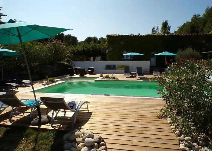 Le Relais De La Cavayere Nocleg ze śniadaniem